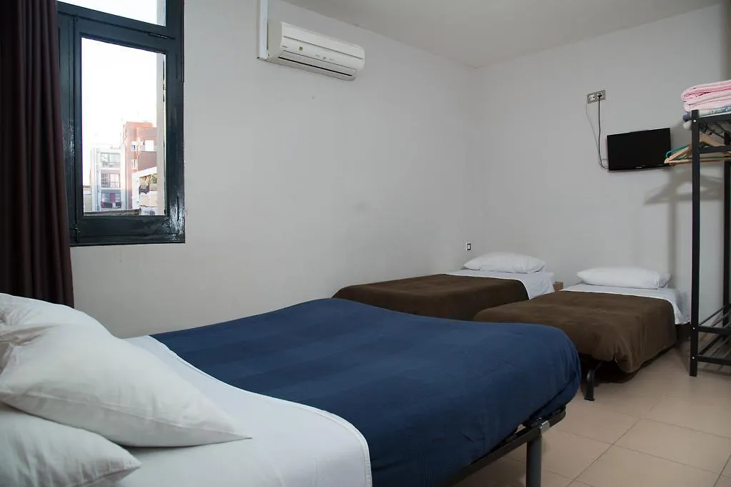 ** Guest house Hostal Lk Barcelona Spain
